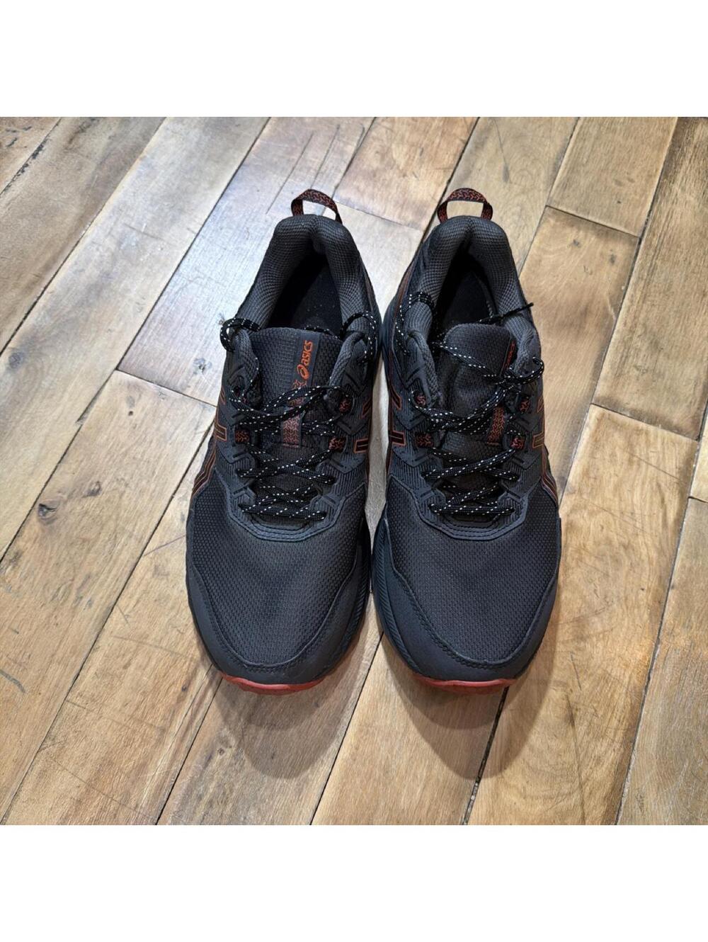 ASICS Men's Black and Multi Trainer